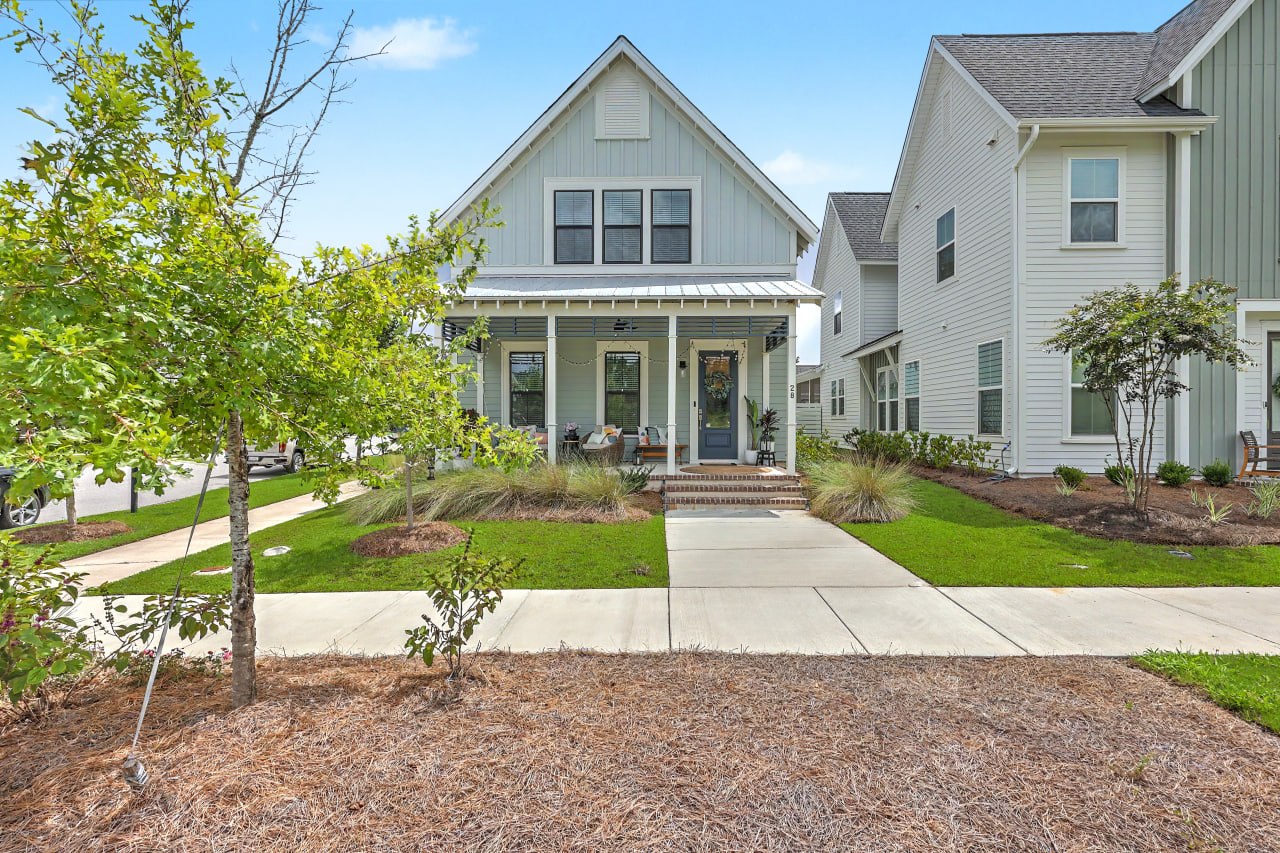 Front of 28 Clearblue Loop